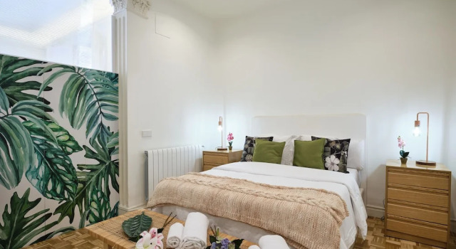 Luxury and comfort in Sol, Boek Hotel Madrid Community of Madrid, in de buurt van Edificio Grassy