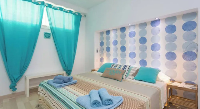 Oceanfront Condo in Playa las Americas With Sea Views, Prenota Appartamento Arona 