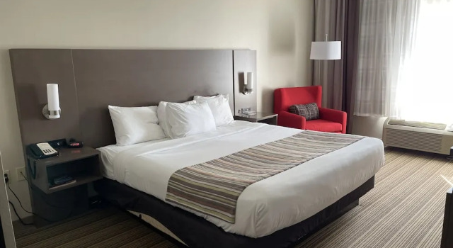 Двухместный номер Standard Country Inn & Suites by Radisson, Prairie du Chien