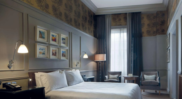 Двухместный номер Deluxe The Caledonian Edinburgh, Curio Collection by Hilton
