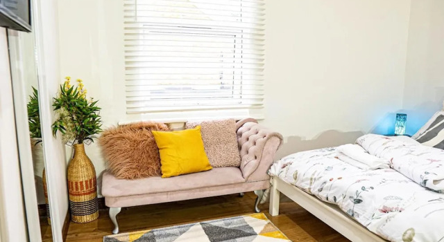 Luxury Studio Flat in London