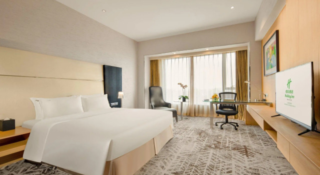 Двухместный номер Lounge Access Premium Holiday Inn Shanghai Hongqiao West by IHG