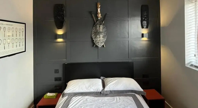 Apartment - Sleeps 4 - Parking - Near Station
