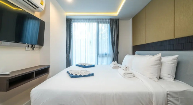 Loft Luxury с 2 комнатами Apartment at Aristo Surin by Lofty