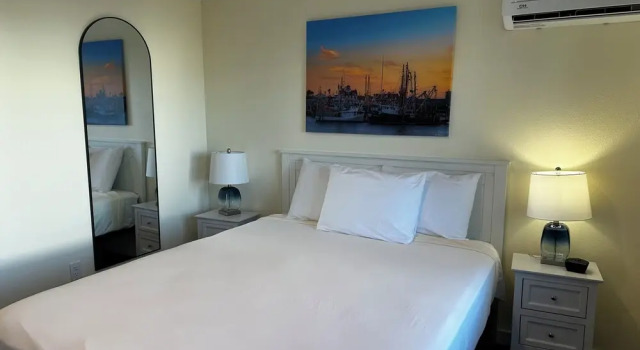 Студия Dock Street Inn