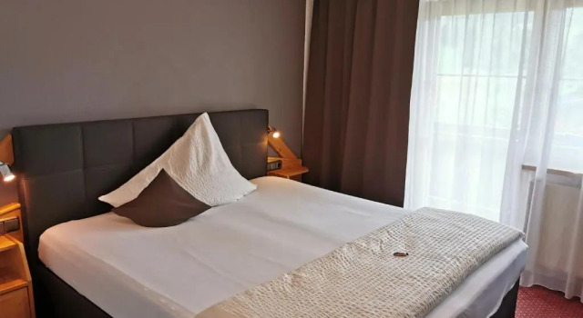 Номер Standard Pension Elisabeth