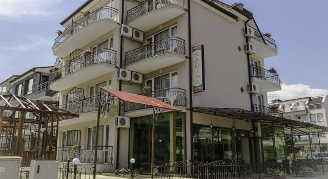 Hotel Radina, Забронировать Отель Равда регион Солнечный берег