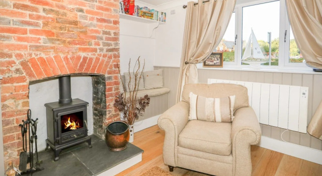 Herbies Cottage, Varaa Lomakoti Mökit kohteessa Merseyside, Mökki
