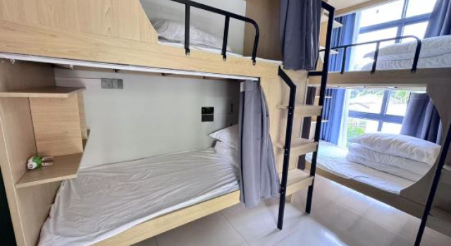 Кровать в общем номере (женский номер) Xipan Yaju Homestay Club