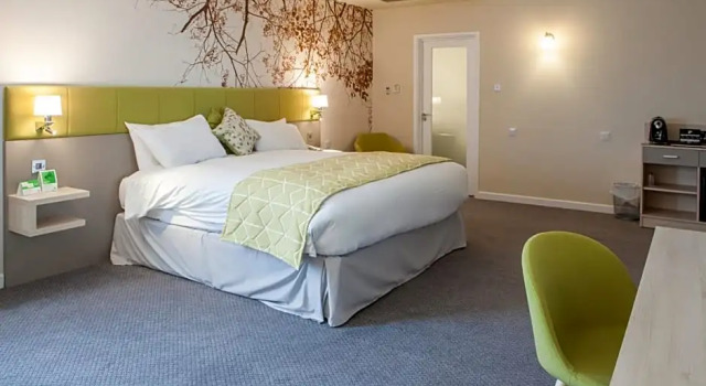 Люкс Executive Holiday Inn Corby Kettering Hotel & Spa