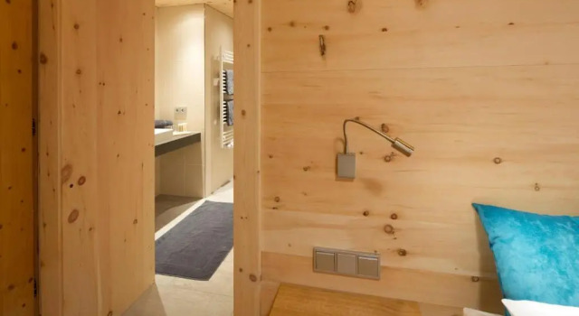 Appartementhaus Trixl, Rezerwuj Hotel Hotele w Tyrol z parkingiem, Parking