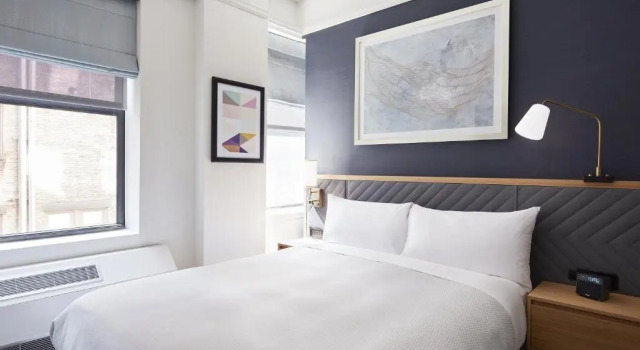 Двухместный номер Newly Renovated Rooms at Club Quarters Hotel Times Square, New York