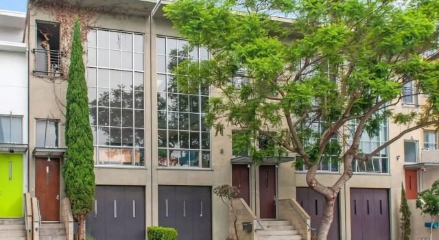 Beautiful 2br/2.5ba Apt in Little Italy by Domio