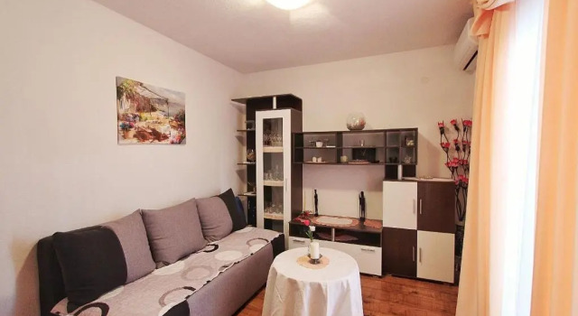 Apartments Filip, Забронировать Апартаменты/квартира Апартаменты Подстраны, рядом с Частный Пляж «Вилла Палмс Апартментс Никса Рузич», Апартаменты/квартира