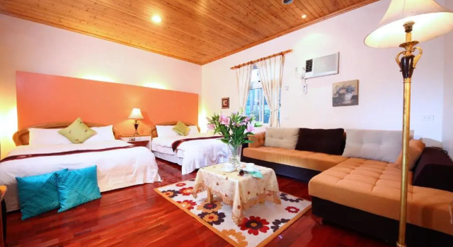 Четырёхместный номер Standard Zhen Shan Zhuang B&B