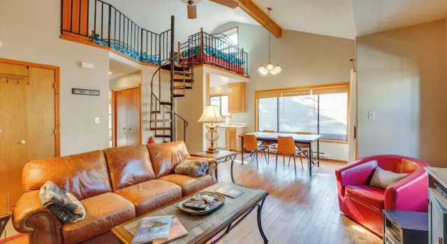 Апартаменты 3 Blocks to Angel Fire Resort: Kid-friendly Condo
