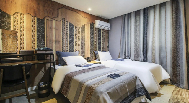 Hotel Dean