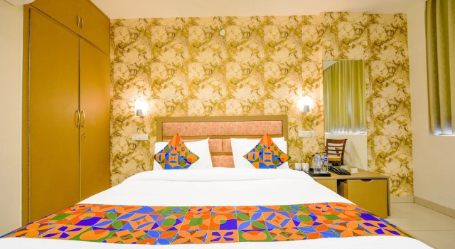 Номер Executive Fabhotel Prime Victoria Regency