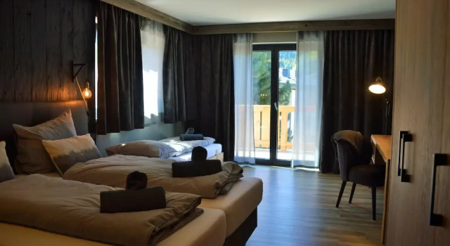 Трёхместный номер Superior с балконом Hotel Herz3