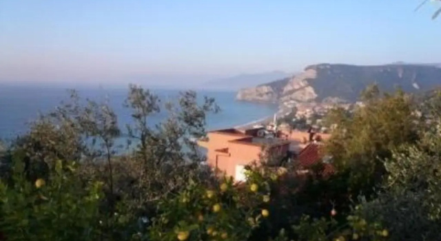 Апартаменты Ferienwohnung für 4 Personen 2 Kinder ca 50 m in Finale Ligure, Italienische Riviera Palmenriviera