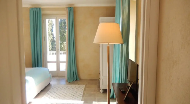 Номер Standard White Lilac Romantic B&B