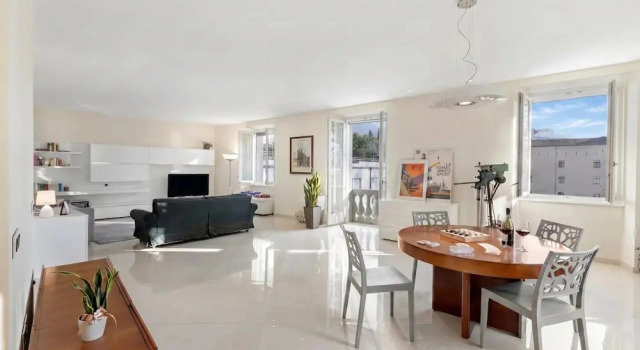 Семейные апартаменты Luxury Life & View Luxury Apartments