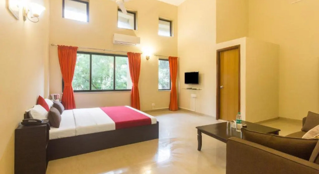 Center 1 Suites