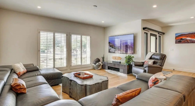 Sports Court + Hot Tub: Luxe Scottsdale Retreat!, Book Feriehus Scottsdale 