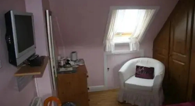 Wheelwrights Bed & Breakfast, Забронировать Отель Отели Дорсет с парковкой, Парковка