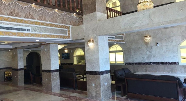 La Fontaine Reval Hotel, Забронировать Отель Янбу Эль-Мадина, рядом с Yanbu Night Market