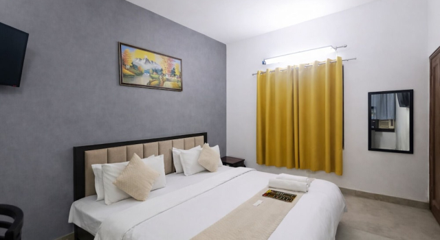 Номер Economy Mauryan Express I Hotel Malviya Nagar