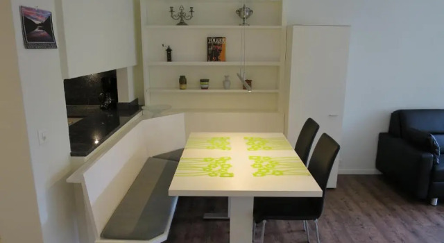 Villa Franca E06, Book Villa Sommerhuse i Arosa, Hytte