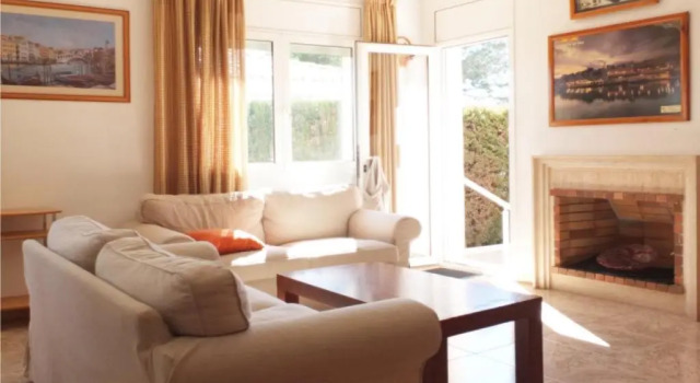 Villa Nerea with air conditioning & private swimming pool only 400m to the beach ideal for families, Забронировать Вилла Ла-Амеллья-де-Мар El Baix Ebre, рядом с Platja de Cala Forn