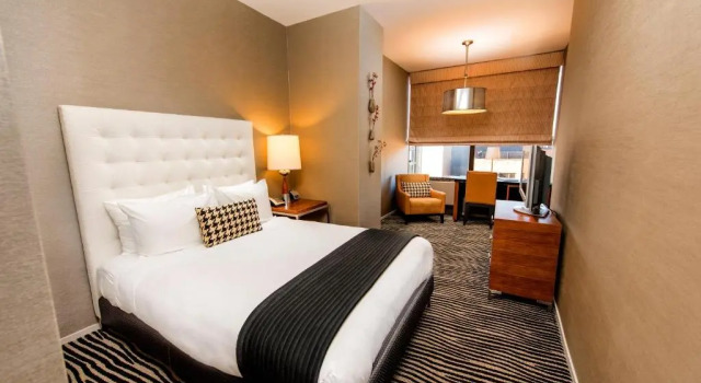 Двухместный номер Standard Bentley Hotel