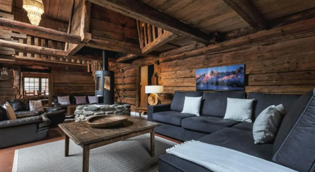 4BR Traditional Chalet BBQ + Fireplace + View, Забронировать Шале Виллы Овернь-Рона-Альпы, Вилла