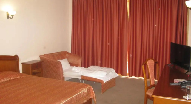 Трёхместный номер Standard Estreya Residence Hotel