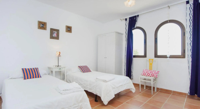 Sa Corbaia Nova, Book Villa Artá Majorca