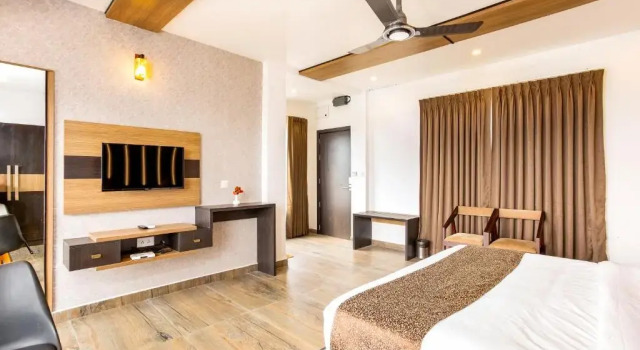 Люкс Ramee Wolkenburg Resort and Spa Munnar