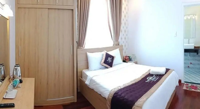 Queen Villa Hotel 2, Забронировать Отель Да-Хуоай Ламдонг