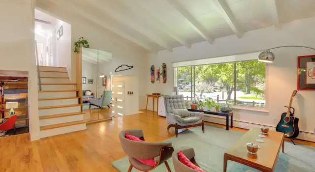 Коттедж 12 Mi to Denver: 'the Modern Ridge House' w/ Yard