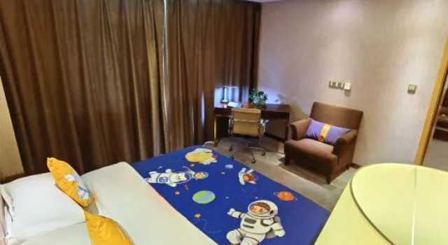 Люкс New Silk Road International Hotel