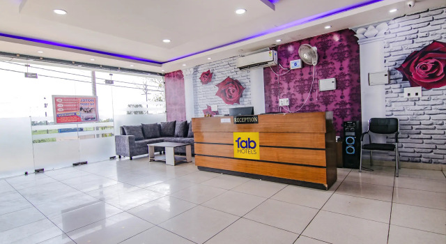 Fabhotel The Orient, Rezervovat Hotel Bahadrabad Uttarakhand