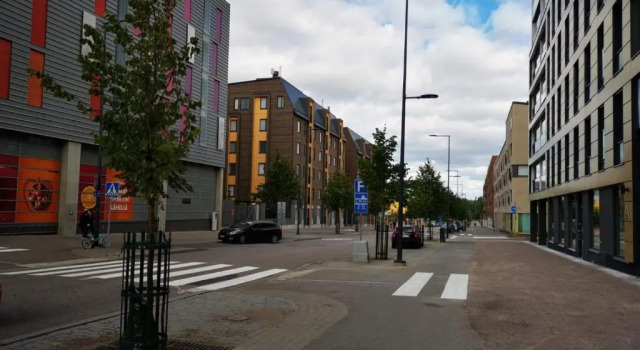 Ruby studio 5min to Airport and 20min to Helsinki center, Boek Appartement Vantaa 