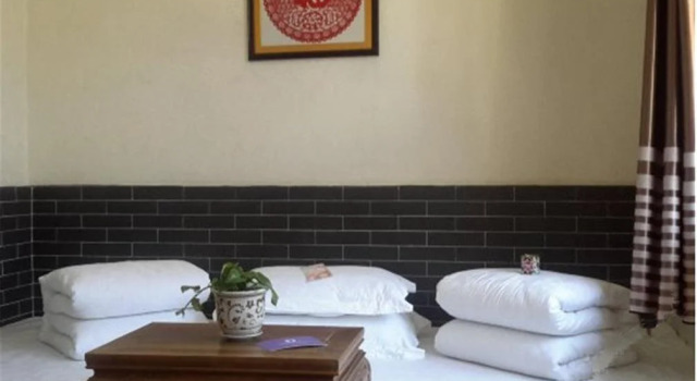 Forget-Me-Not Inn, Rezerwuj Hotel Hotele w Jinzhong z parkingiem, Parking