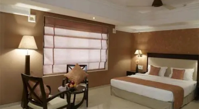 Velvet Touch, Book Hotel Hotels in Goa with a Pool, Swimming Pool