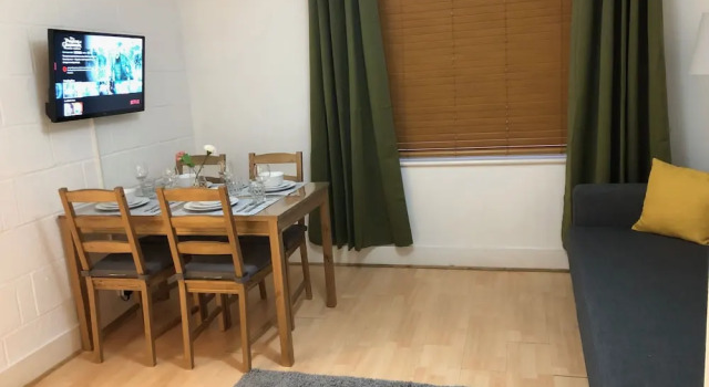 Spacious Flat in King's Cross, Забронировать Отель Отели Англии 3 звезды, 3*