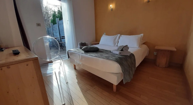 Le Clos du Bois Joli, Rezervați Hotel Lagnieu 