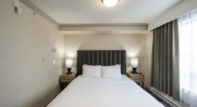 Двухместный люкс Standard Sandman Hotel & Suites Winnipeg Airport