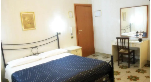 Standard- dobbelt værelse Hotel Pisani