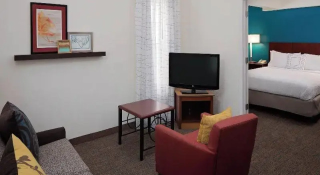 Четырёхместный люкс Residence Inn Louisville East